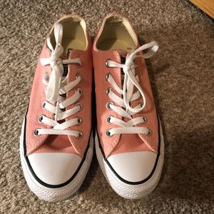 Pink/peach converse